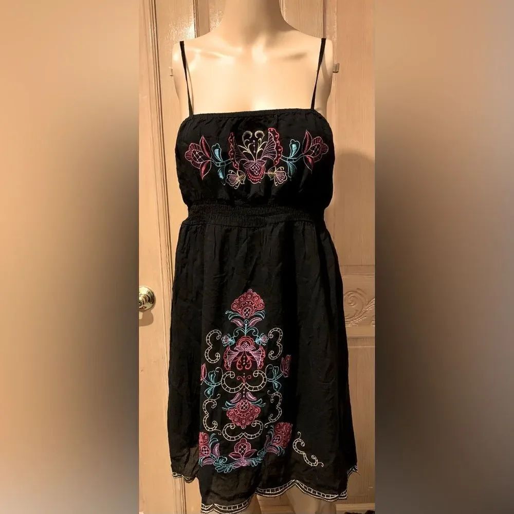 Forever 21 black spaghetti strap mini sundress or beach wear Sz S